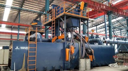 江西定制防腐管材型材Q6920輥道拋丸機安裝調(diào)試完成